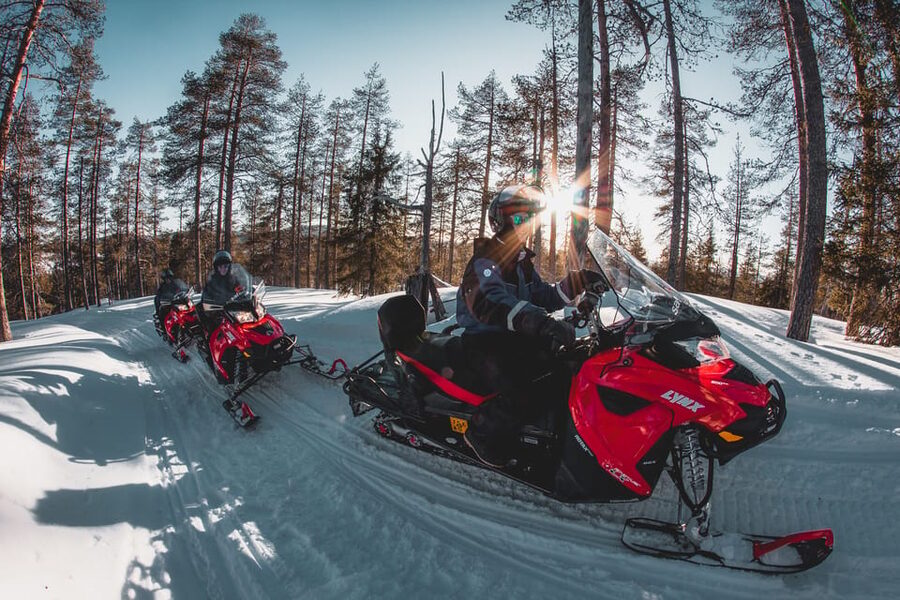 Levi: Easy Snowmobile Safari into the Nature - The Mid-Route Break: Hot Drinks and Cookies in the Snow Silence