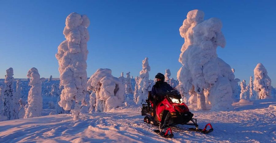 Levi: Evening Snowmobile Safari - Twilight Snowmobile Safari in Levi, Lapland: What It Actually Feels Like