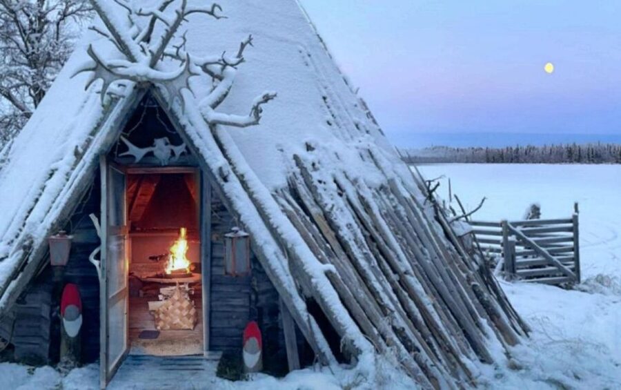 Levi: Lapland Reindeer Safari - The reindeer farm stop: feeding time and real animal handling