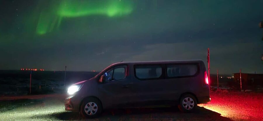 Levi: Northern Lights by Minivan with hot drinks and snacks - Key things to know before you go