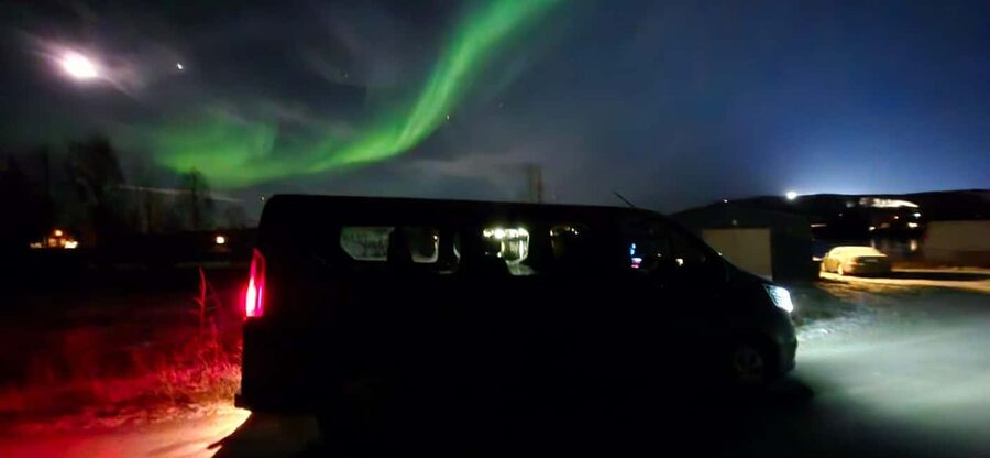 Levi: Northern Lights by Minivan with hot drinks and snacks - Price and value: what $116 buys you in the real world