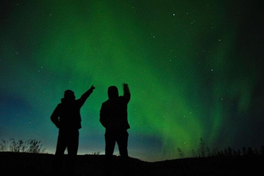 Levi: Northern Lights Hunt Including Campfire Snacks - What to bring (and what to skip) for a warm night
