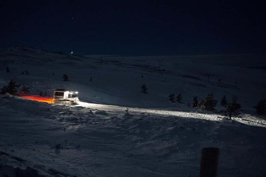 Levi: Northern Lights Tour on a Snowcat - Why the Heated Snowcat Matters More Than You Think