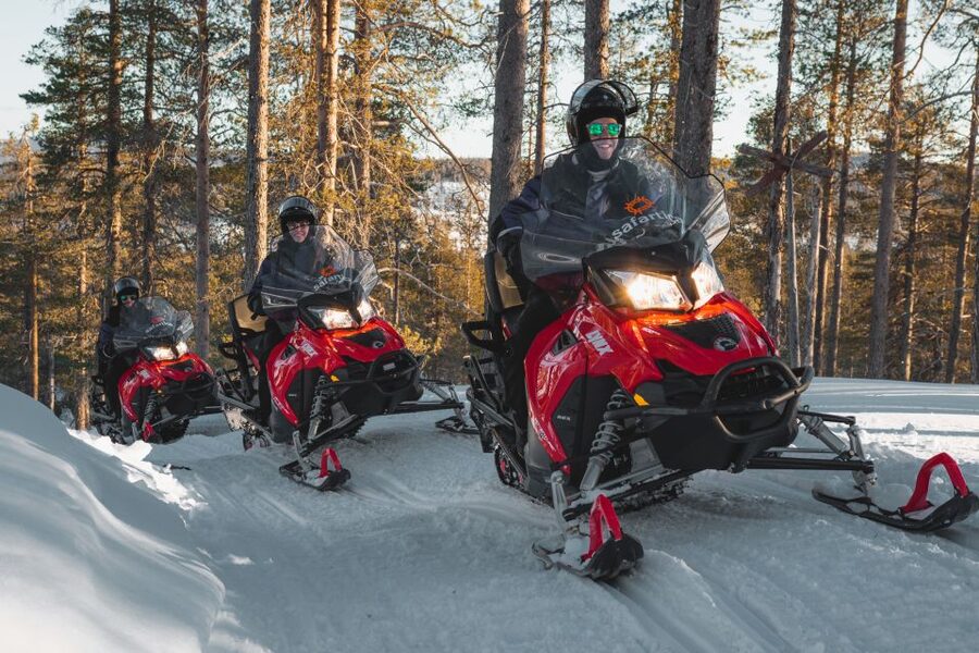 Levi: Snowmobile Safari for Adults - The hot drink break: short, warm, and worth timing