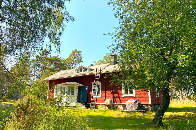 Live Like a Local in a Finnish Cottage in Porkkala Archipelago - What the Sauna Moment Really Means Here