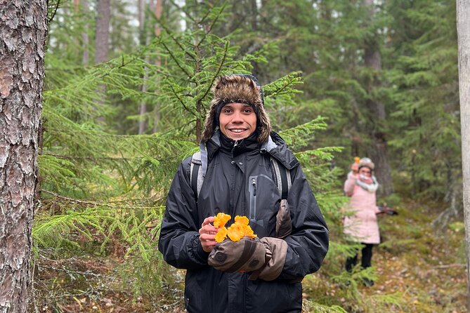 Mushroom Hunting in a National Park - From Kiasma to Liesjärvi: the Easy Start for a Full Forest Day