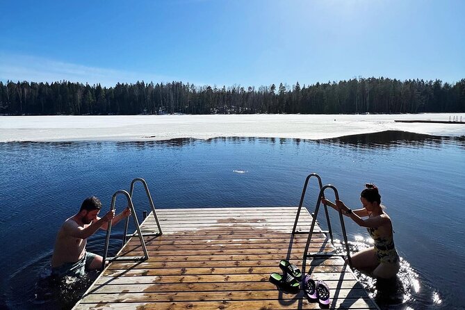 National Park Hike & Finnish Smoke Sauna Experience with Campfire Lunch - Getting to Kuusijärvi: Private Ride, Forest Tempo