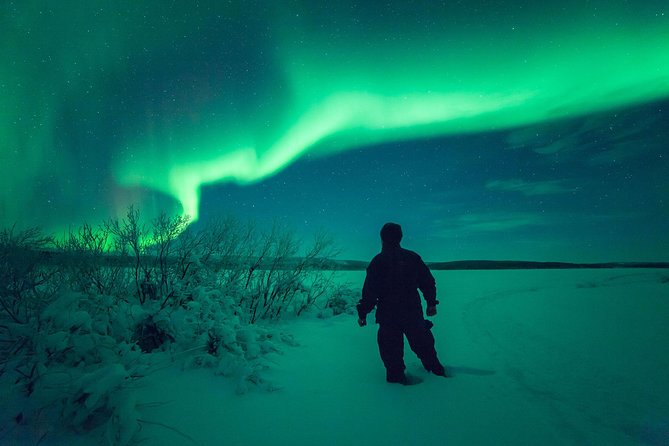Northern Lights Hunt Including Snacks on Campfire from Levi - Why a 9:00 pm start matters for chasing aurora in Levi