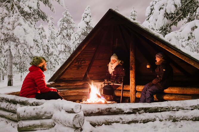 Northern Lights Hunt Including Snacks on Campfire from Rovaniemi - Why this hunt feels better than chasing lights on your own