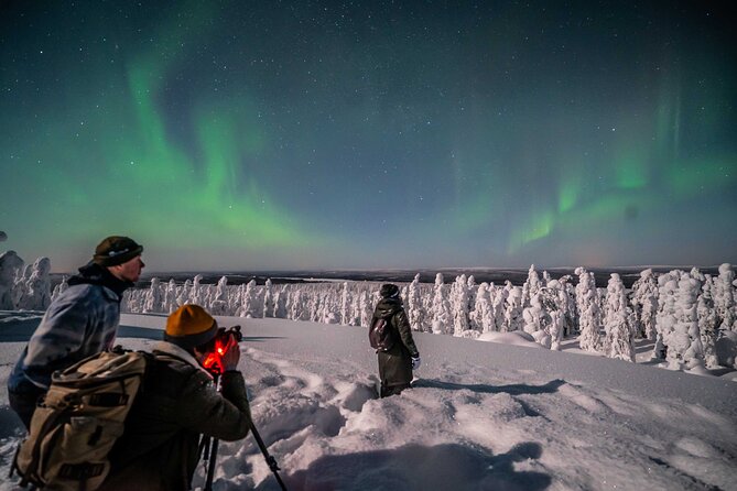 Northern Lights Hunting Photography Tour in Levi - Gear, Warmth, and Comfort While You Wait for the Sky