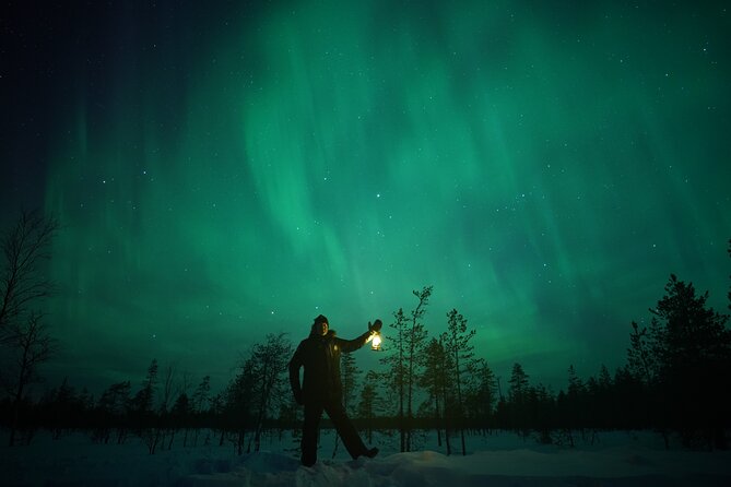 Northern Lights Hunting Photography Tour in Rovaniemi Finland - Why Aurora Borealis hunting works better when you move