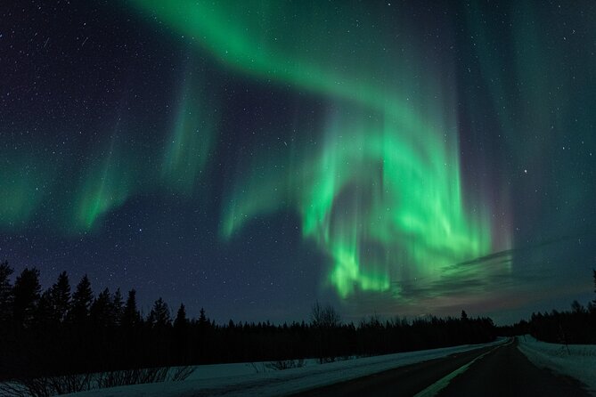 Northern Lights Hunting with a photographer (Only small groups) - Finding Your Spot and Getting Photos You Can Actually Use