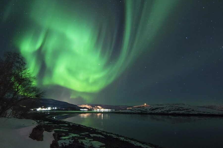 Northern Lights Hunting with Aurora Workshop - The Aurora Workshop: Science, Culture, and Forecast Thinking