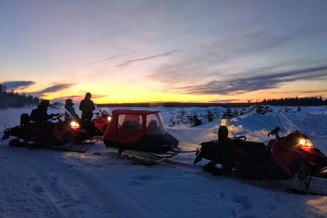 Northern Lights Night by Snowmobile (private tour) - Private Pickup and Smooth Logistics That Save Your Evening