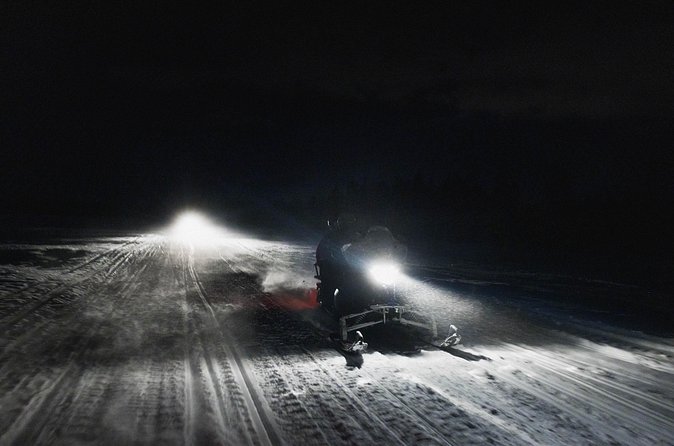 Northern lights safari by snowmobile - Food break reality: what’s included and what it feels like on the ground