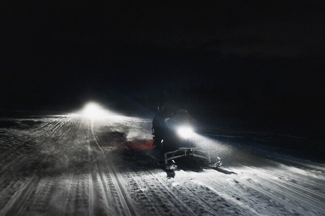 Northern lights safari by snowmobile - Snowmobile driving rules, sled seating, and sharing the ride