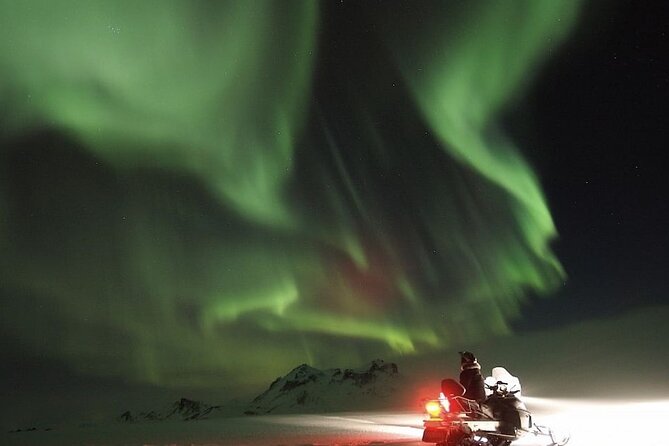Northern Lights Snowmobile Hunt - Your start in Rovaniemi: pickup, meeting point, and timing