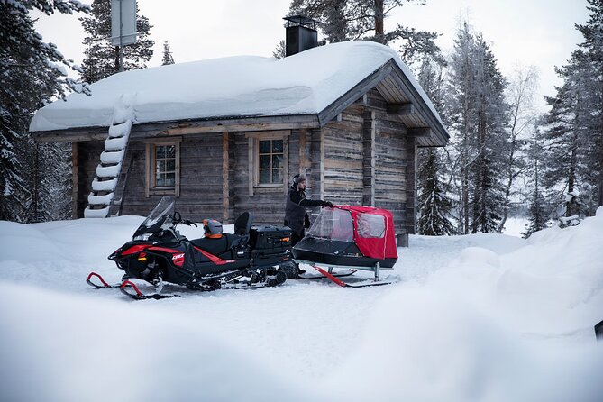 Northern Lights Snowmobile Sledge Ride in Rovaniemi - Riding style: snowmobile towing plus the sledge you sit in
