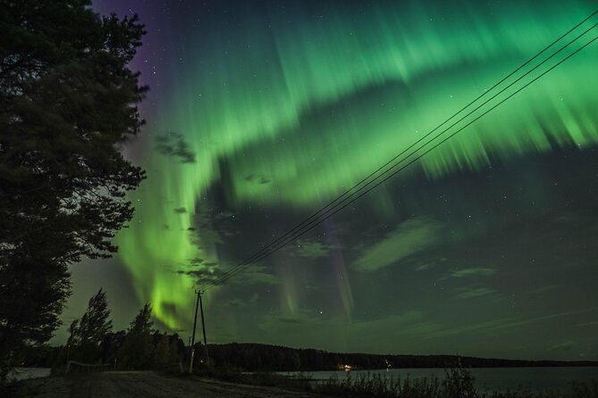 Northern Lights Tour with BBQ and Drinks - Northern Lights outside Rovaniemi, with a plan that adapts