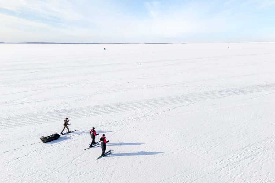 Oulu: Arctic Sea Snowshoe Experience - The first part on ice: following the coastline at a calm pace