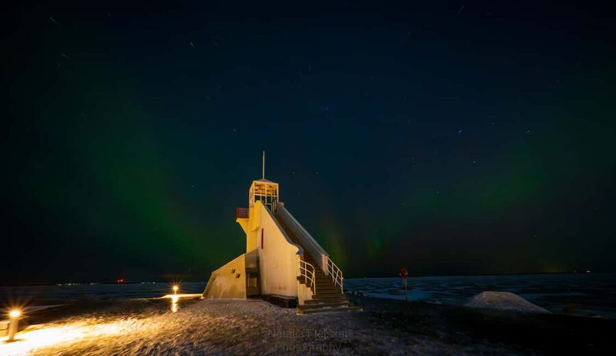 Oulu: Guided Night Walking Tour with Northern Lights Hunting - What to bring for a winter night (so you enjoy it instead of suffer)