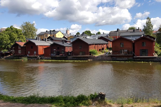 Porvoo tour from Helsinki or Vantaa - Porvoo’s old-town pull, right from your Helsinki doorstep