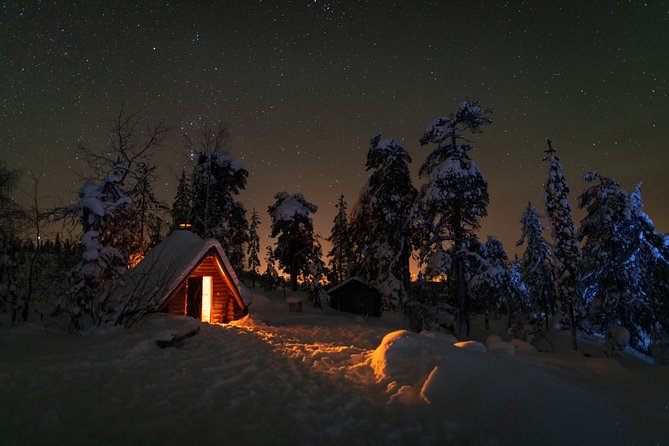 Private Aurora Tour by Lapland Welcome Aurora Experts for 1-4 persons - Northern Lights guidance and photography help that can actually save your shots