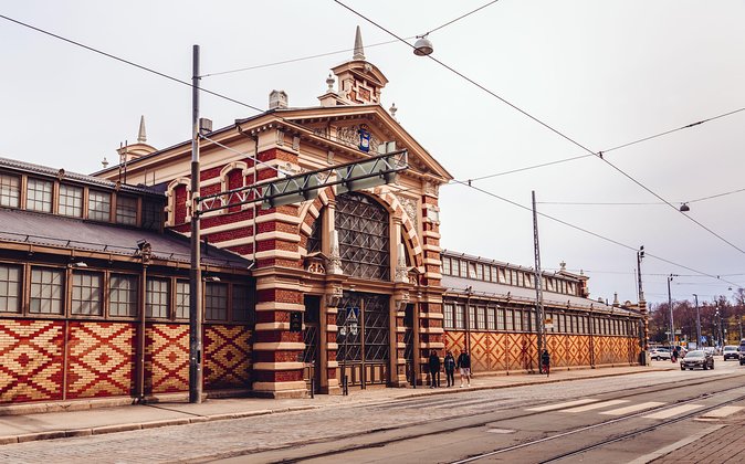 Private Culinary and Culture Tour in Helsinki - Old Market Hall tastings: Finnish ingredients shaped by cold seasons
