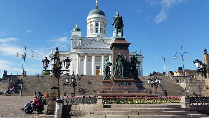Private Culinary and Culture Tour in Helsinki - The beer and bar stop: how Finnish drinking culture fits the meal