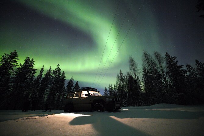 Private Group: Northern Lights Hunt 4x4 SUV with Aurora guarantee - The hunt in practice: route changes, dark-sky goals, and what you do outside