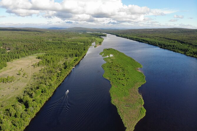 Private Guided Fishing Boat Tour in Rovaniemi - The river stops around Rovaniemi: why spots can change with the day