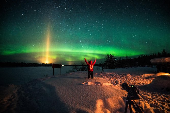 Private Northern Lights photography tour in Rovaniemi - Private vehicle chasing: 2 to 3 stops, picked for sky and photos