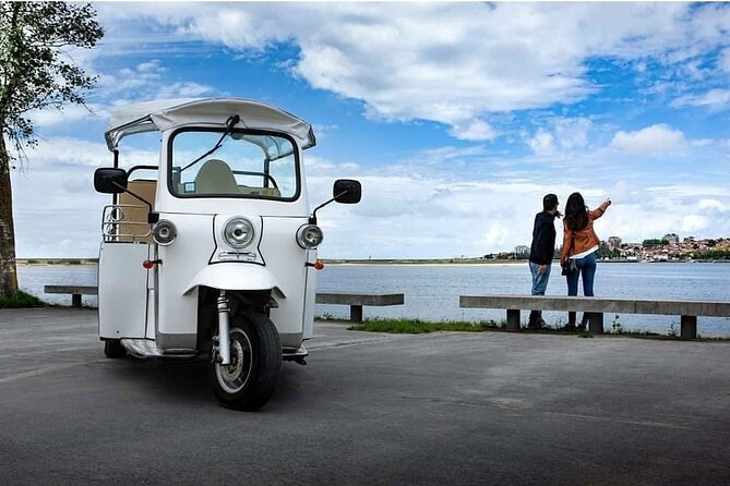 Private TukTuk guided tour in Helsinki 1,5 hours - Jugend style railway station and why Art Nouveau dominates this ride