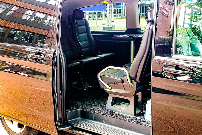Private VIP Transfer from or to Helsinki Airport - Key highlights at a glance