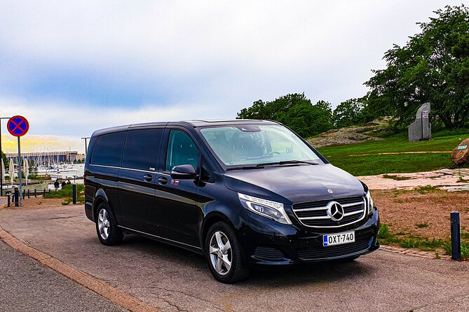 Private VIP Transfer from or to Helsinki Airport - Airport timing: flight tracking and the 45-minute waiting rule