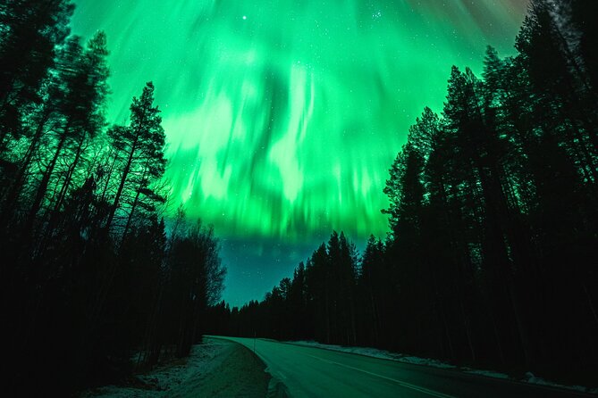 Pyhä-Luosto Northern Lights Adventure with Aurora Viewing - While you wait: what to do, and why patience really pays off