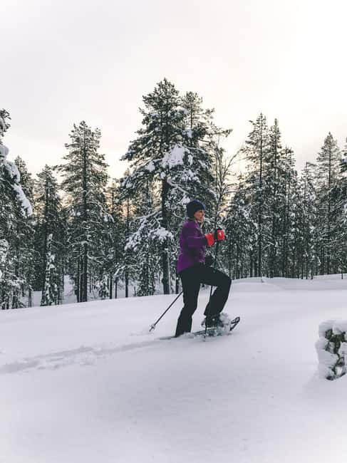 Pyhätunturi: Private Snowshoeing Tour With Local Guide - Snowshoeing in deep winter snow: what you will focus on