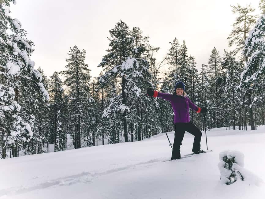 Pyhätunturi: Private Snowshoeing Tour With Local Guide - Starting at Naava Visitor Centre and getting equipped right