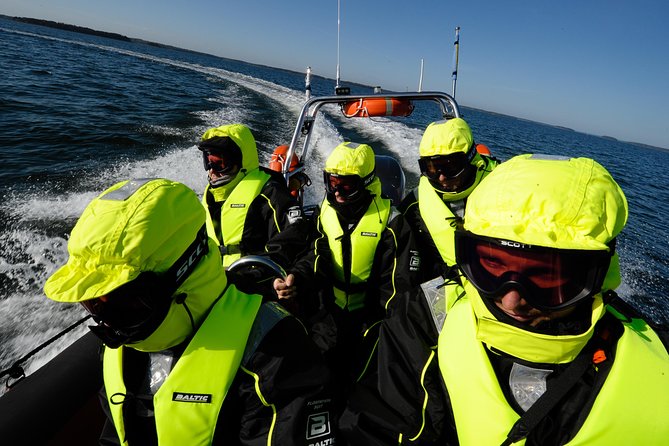 Redrib Archipelago Experience - A Speed-Boat Day That Makes the Archipelago Feel Close