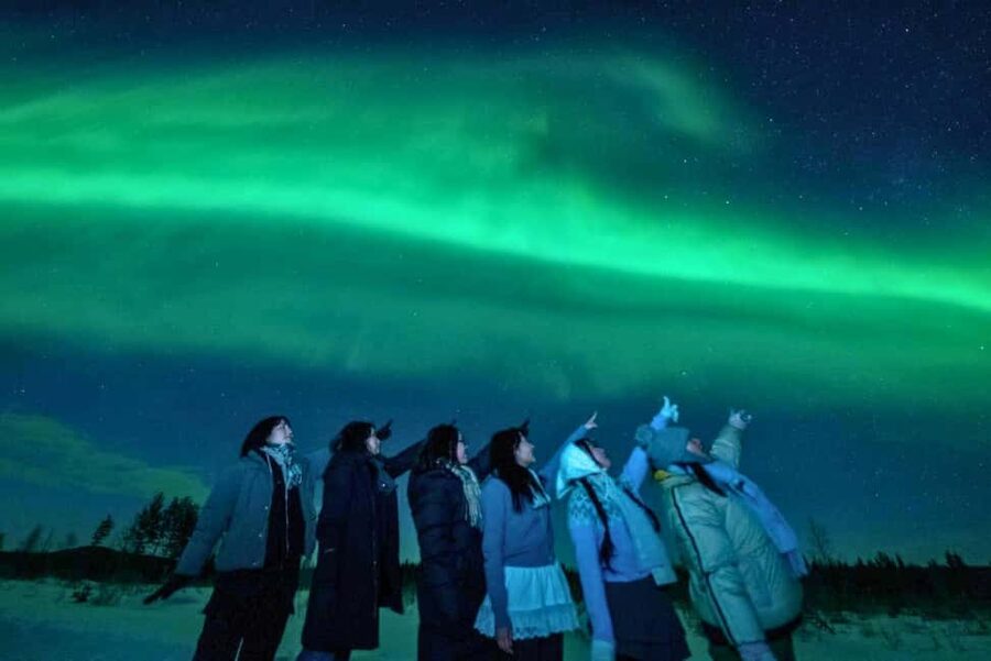Rovaniemi:%100 Money Back Guarantee Northern Lights Hunting - Chasing the aurora far from city lights in Rovaniemi