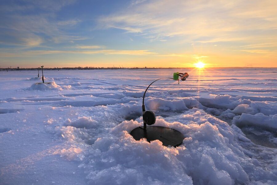 Rovaniemi: Arctic Circle Ice Fishing Experience - Meeting points in Rovaniemi, and how to find your way
