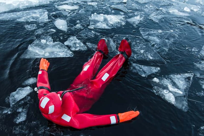 Rovaniemi: Arctic Ice Floating Experience - Meeting Safartica in Rovaniemi: timing and transport that actually work
