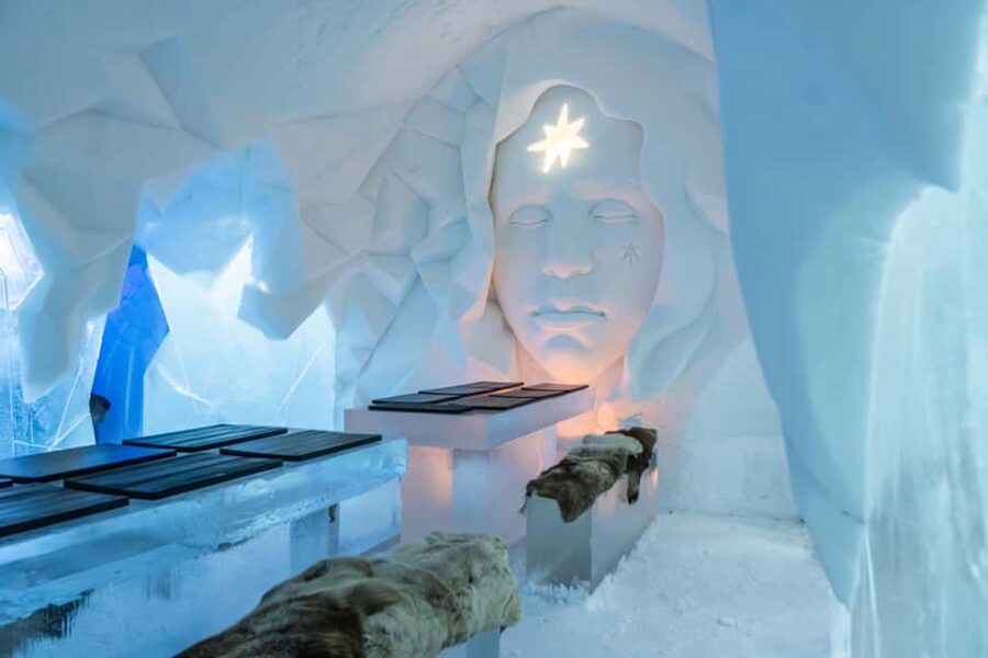 Rovaniemi: Arctic SnowHotel Tour and Dinner with Transfers - Kota Restaurant: Dinner by the Fire (A Smart Backup Plan)