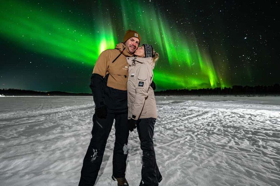 Rovaniemi: Aurora Hunt - Free Photos, 100% Guaranteed Refund - DSLR Photos, Warm Drinks, and How You Actually Get Great Images