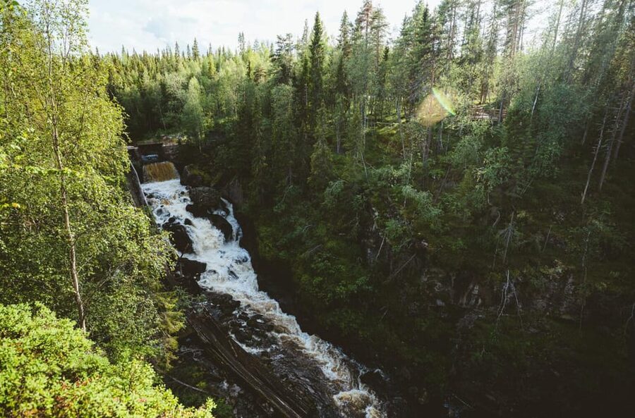 Rovaniemi: Auttiköngäs Waterfall Hike & Wilderness BBQ - Midway Wilderness BBQ by the Fire, Hot Drinks Included