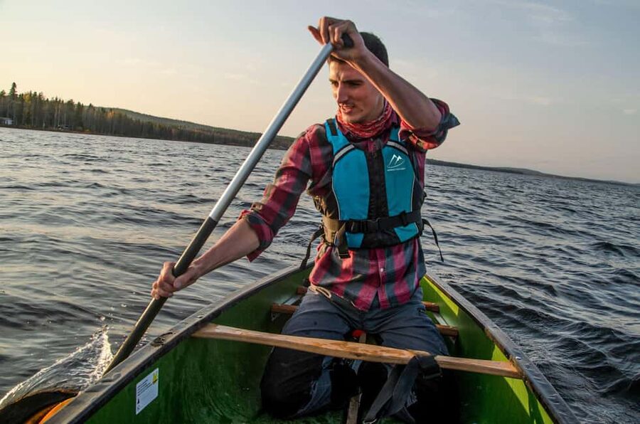 Rovaniemi: Canoe Adventure in Lapland - The Snack Stop, Hot Drinks, and Why It Matters