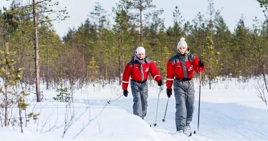 Rovaniemi: Cross-Country Skiing Adventure with Guide - Why Classic Cross-Country Skiing in Lapland Feels Different