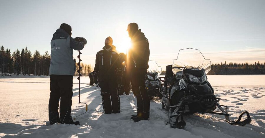 Rovaniemi: Electric Snowmobile Safari Tour with Ice Fishing - Gear-Up Moment: Warm Body Suits, Helmet, and Safety Basics