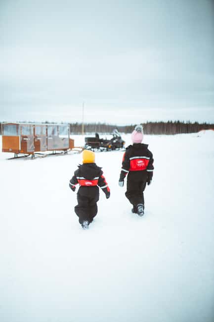Rovaniemi: Family Snowmobiling Trip - The 2.5-hour rhythm, from gear up to the final laps