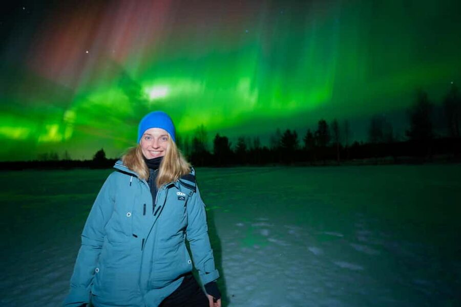 Rovaniemi: Guaranteed Aurora Hunt with Local Guides & Photos - Departure timing, group size, and what the ride feels like